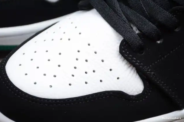 MaikeSneakers 553558-113 White Mystic Low Air 1 Jordan Green Black 0517